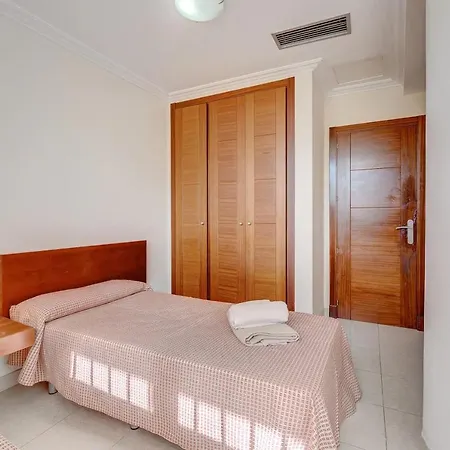 Club Atlantis 2 Dorm Apartment Costa Adeje (Tenerife)